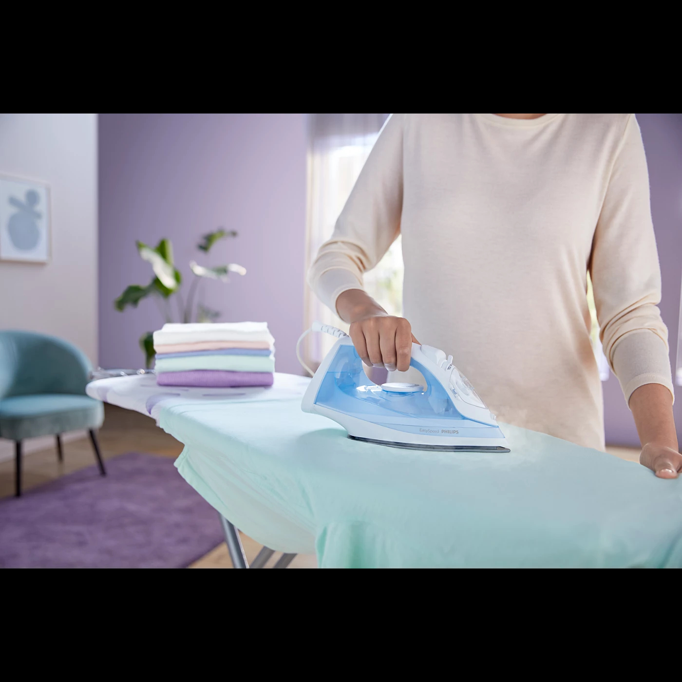 PHILIPS (GC-1740/20) STEAM IRON 2000W - Thumbnail 4