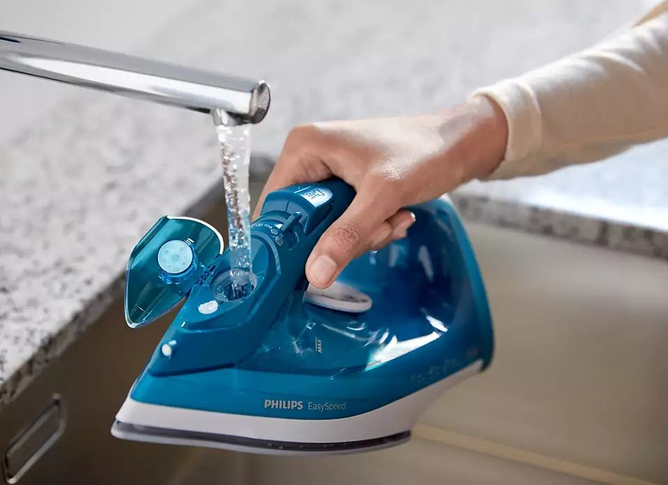 Philips GC1756/20 Easy Speed Steam Iron - Thumbnail 4