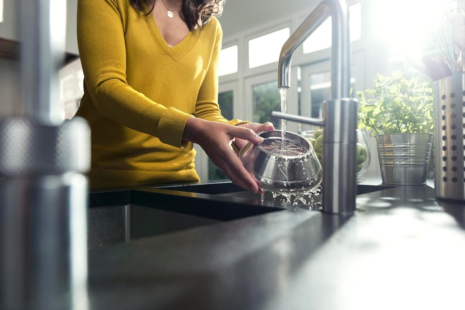 Philips Juicer HR1922 Avance Collection – 1200W | FiberBoost | XXL Feeding Tube - Thumbnail 3